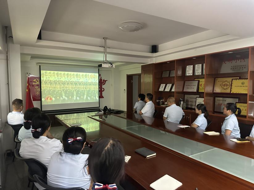 以历史为炬，向未来前行